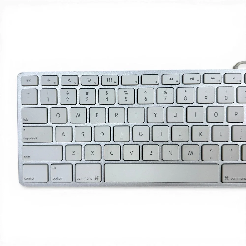 Apple Wired Keyboard with Numeric Keypad A1243 Silver White Aluminum MB110LL/B‎